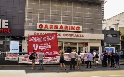 Continúa la lucha de les trabajadores despedides de Garbarino