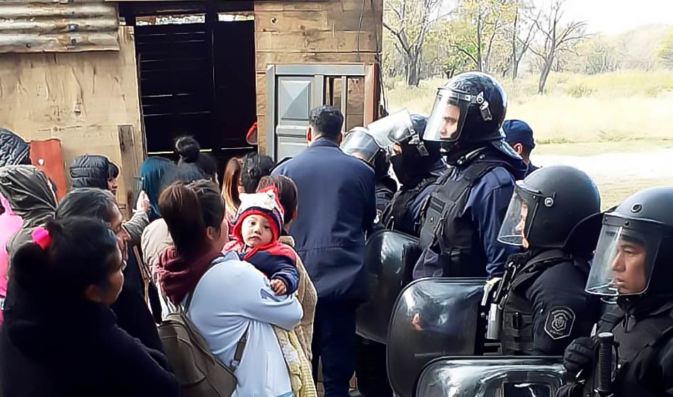 Nuevos reclamos del Barrio 1 de Noviembre 2 DESTACADA Sara Herrera Brenda Romero