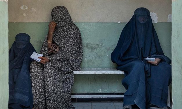 Otra medida del régimen talibán para apartar a las mujeres del espacio público en Afganistán