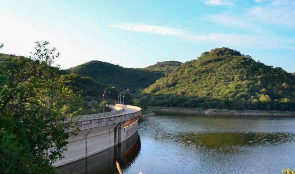 Ambientalistas denuncian el daño ambiental del Río Ceballos  3