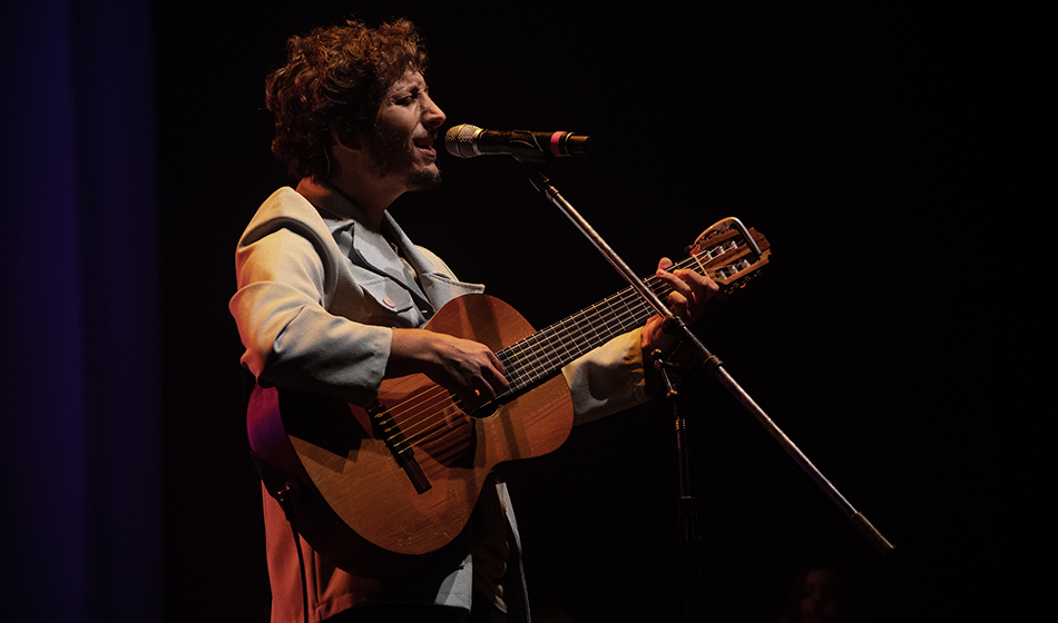 Adrián Berra presentó “Respirar bajo el agua” en el Ópera: crónica de una noche llena de recuerdos