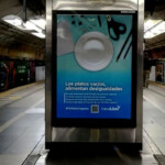 Una campaña en subtes busca visibilizar la falta de menús veganos en instituciones públicas