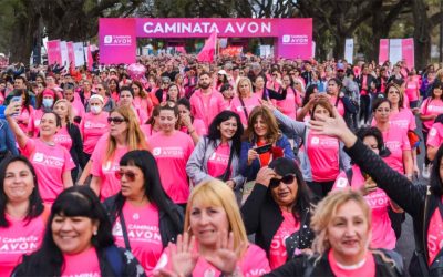 Más de 12.000 personas participaron de una caminata para concientizar sobre el cáncer de mama