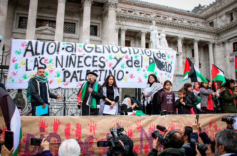 Todas las voces se alzan por Palestina: Manifestación de DDHH frente al Congreso argentino 3 Palestina