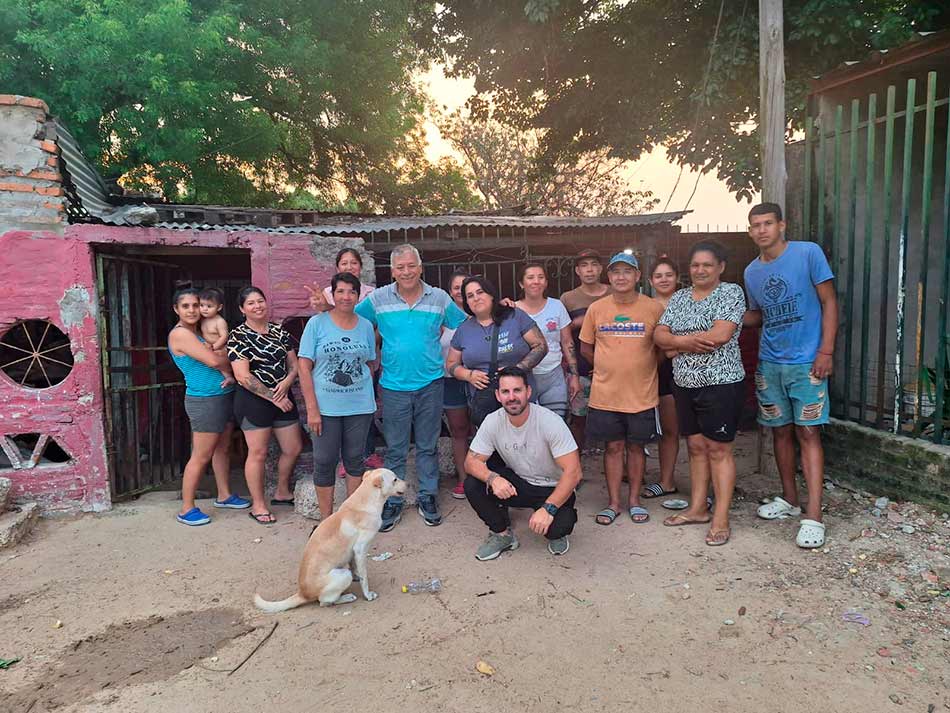 3 Luis Caceres visito a la familia ladrillera de Misiones y Corrientes sin credito