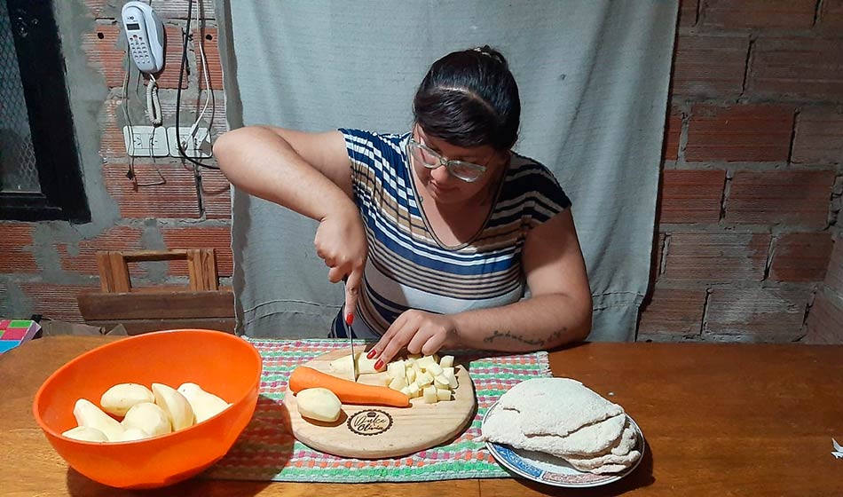 Año Nuevo, cena solidaria