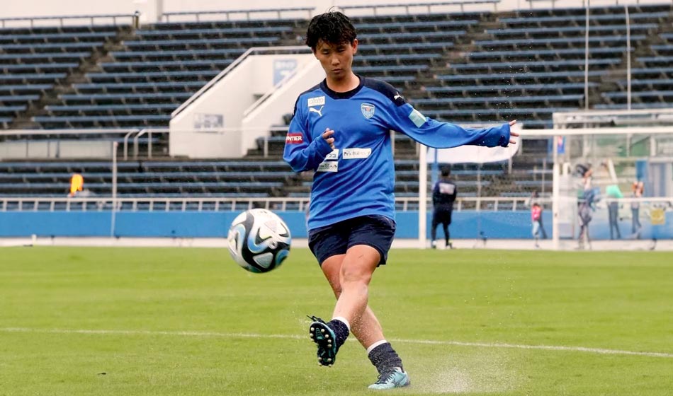 Otra japonesa se suma al fútbol femenino: Runa Watanabe competirá en Ferro Carril Oeste 2