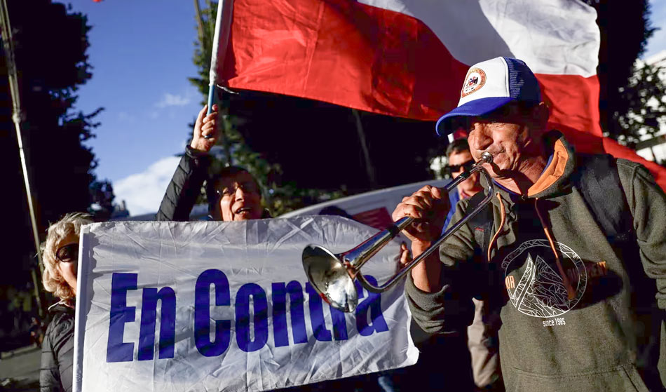 El pueblo chileno rechazó consecutivamente dos proyectos de reforma constitucional en apenas un año. Crédito: Reuters