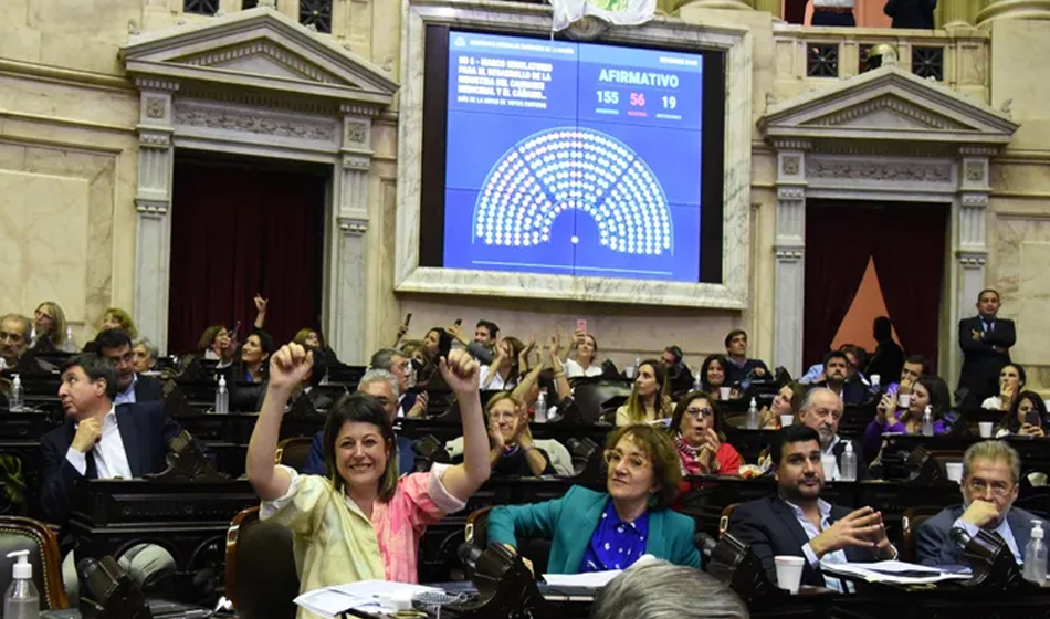 CrA©dito diputadosgovar Agustina Berardozzi