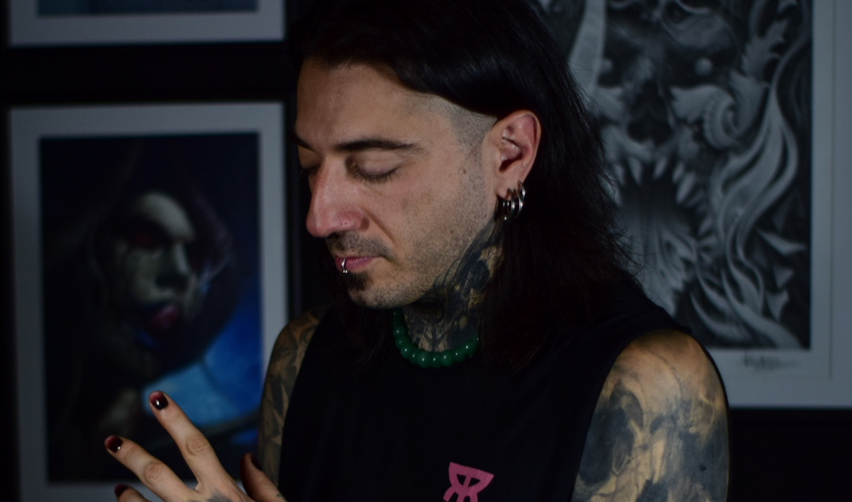 Bruno Moretti, el gran tatuador neuquino que conquistó a famosos 1 DESTACADA Credito prensa Bruno Moretti