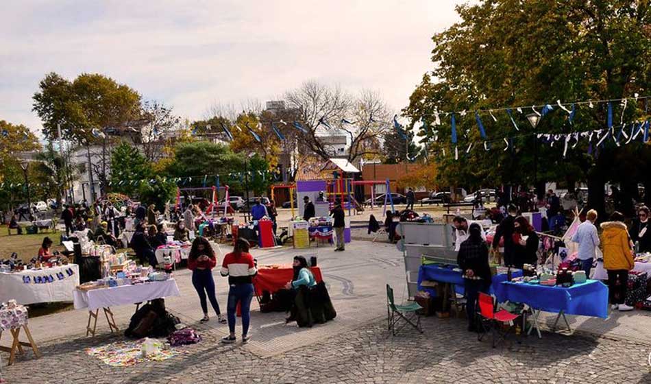 Facebook Feria Makipura artesanal emprendedora 1 Franco Mercado