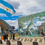 Argentina reacciona ante la presencia de Cameron en Malvinas