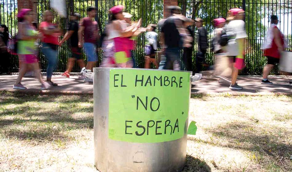 Hambre y malnutrición en Argentina: de la caja PAN de Alfonsín a Milei y no entregar alimentos en los comedores comunitarios