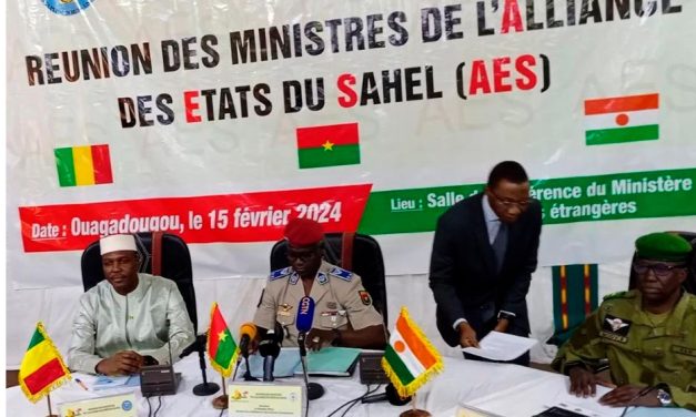 La Confederación de Estados del Sahel liquida la hegemonía francesa en África Occidental