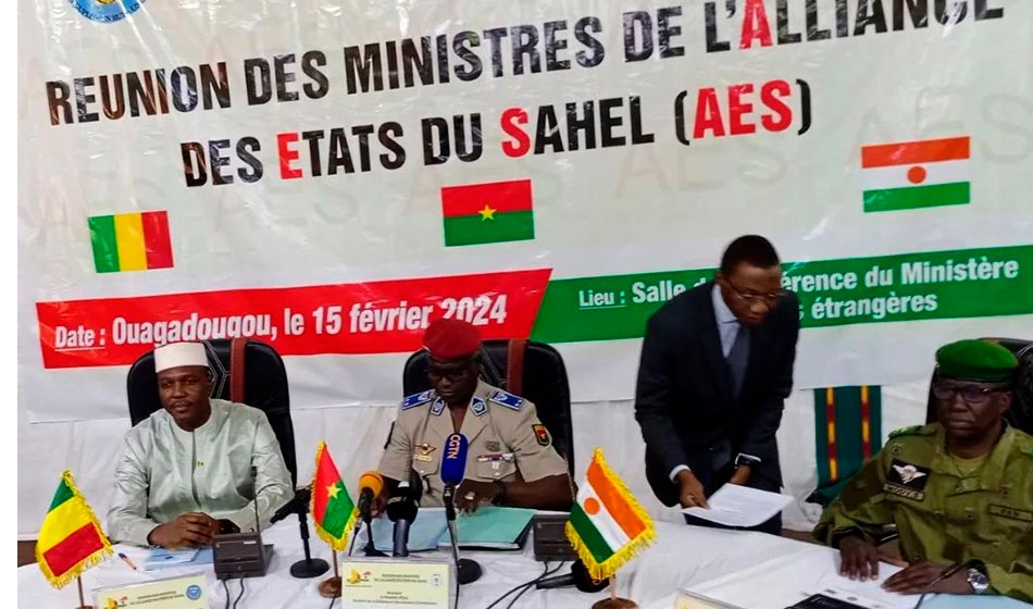 La Confederación de Estados del Sahel liquida la hegemonía francesa en África Occidental