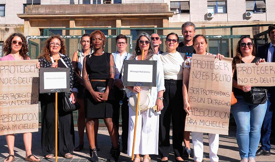 Comenzó el juicio contra una madre que huyó de su país para proteger a sus hijos 1
