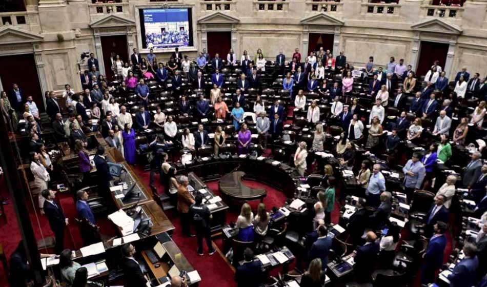 Continua el debate de la Ley Ómnibus en Diputados