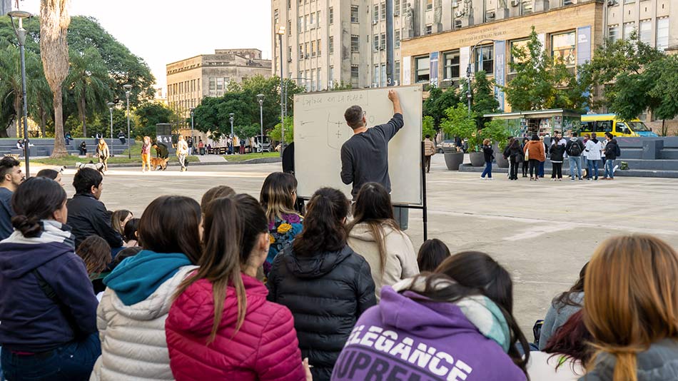 El Gobierno intentó instalar un falso acuerdo para frenar la Marcha Federal Universitaria