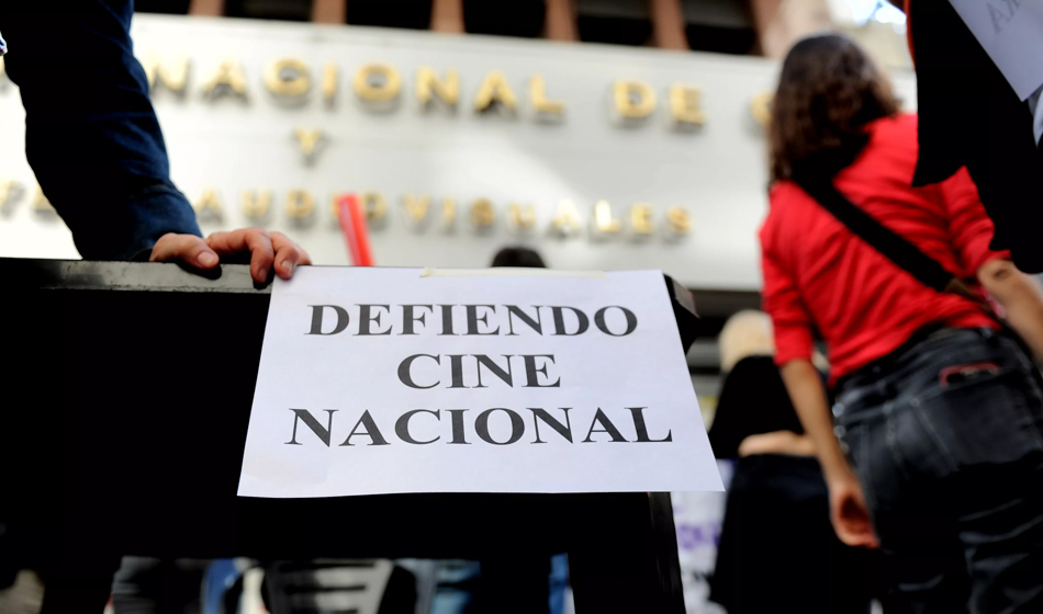 La incertidumbre continúa: despidos y desmantelamiento de programas en el INCAA
