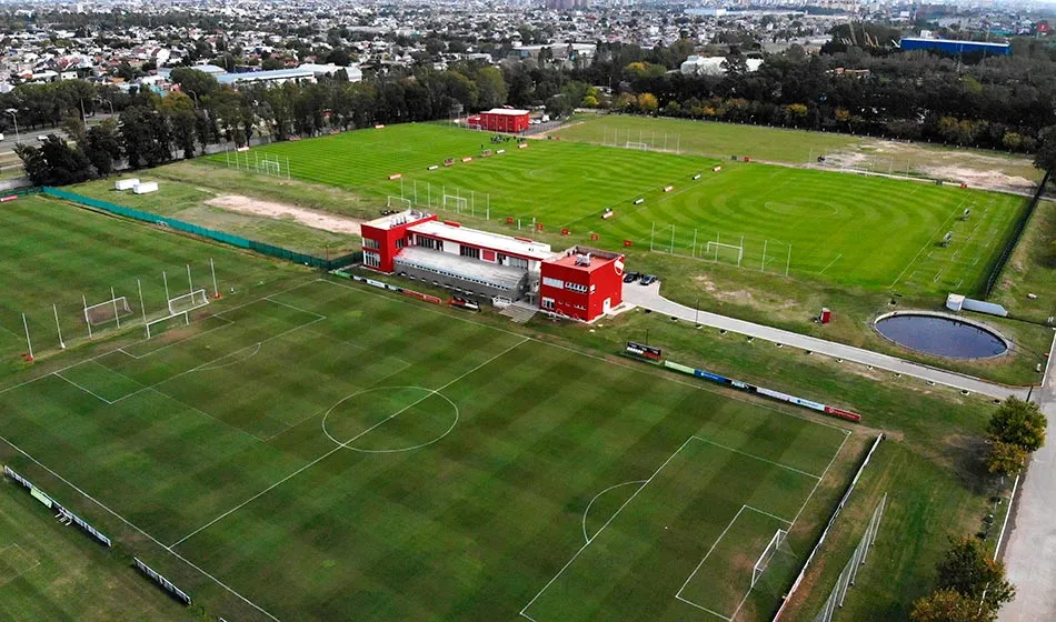 2 Independiente acordo un vinculo con la empresa Win Investments clubaindependiente.com .ar