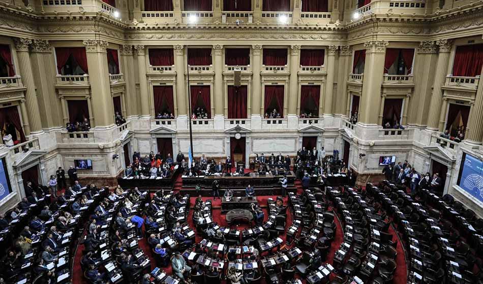sesion en diputados Fuente LaBrujula24