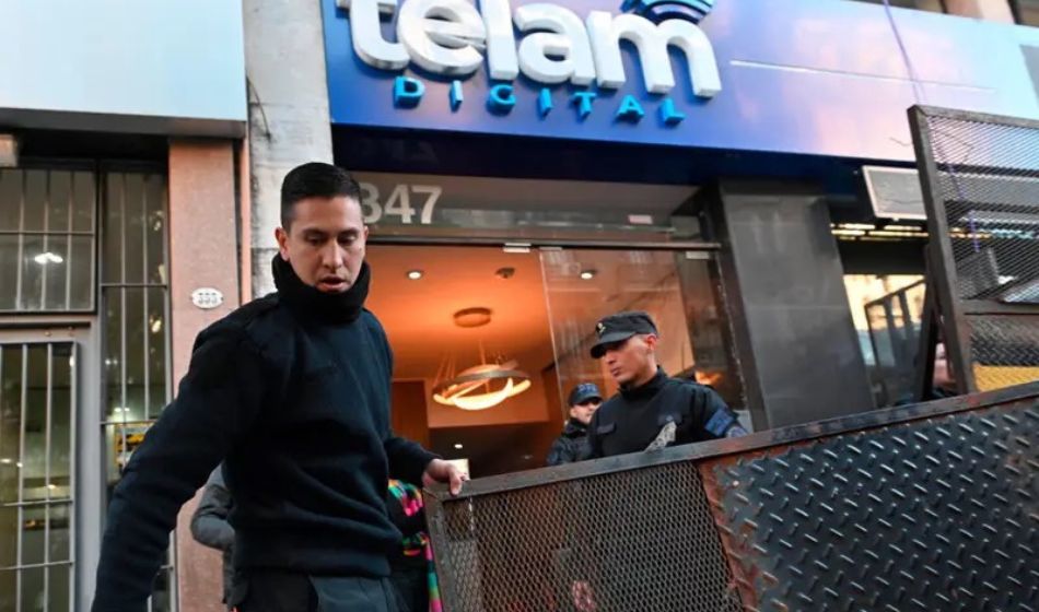 télam
