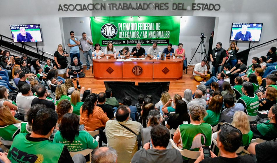 ATE demanda ante la Justicia la inconstitucionalidad parcial de la Ley Bases 1 ATE