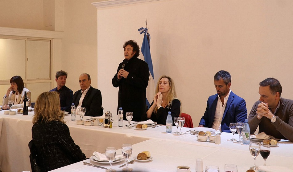 La fiesta de Olivos muestra la cara obscena del ajuste 2 Fiesta de Olivos