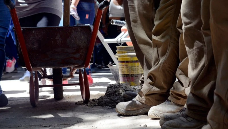 Casi 4 de cada 10 trabajadores lo hacen sin registración y viven en la pobreza 1 trabajadores pobres