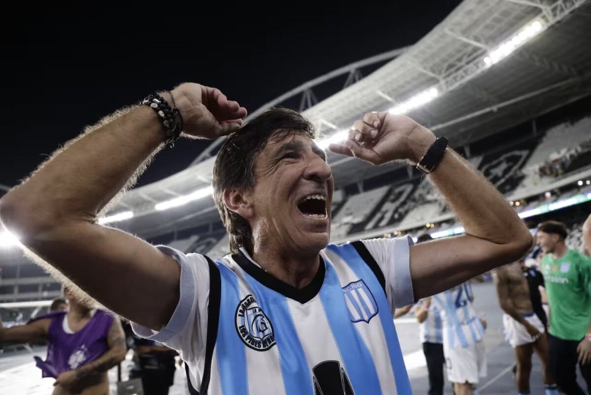 Gustavo Costas, el técnico-hincha que está viviendo un sueño con su querido Racing 1 Costas