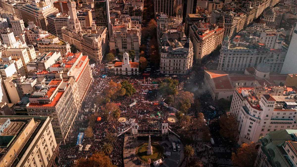 Masiva movilización contra la proscripción y en defensa de los derechos democráticos 1 Argentina Humana