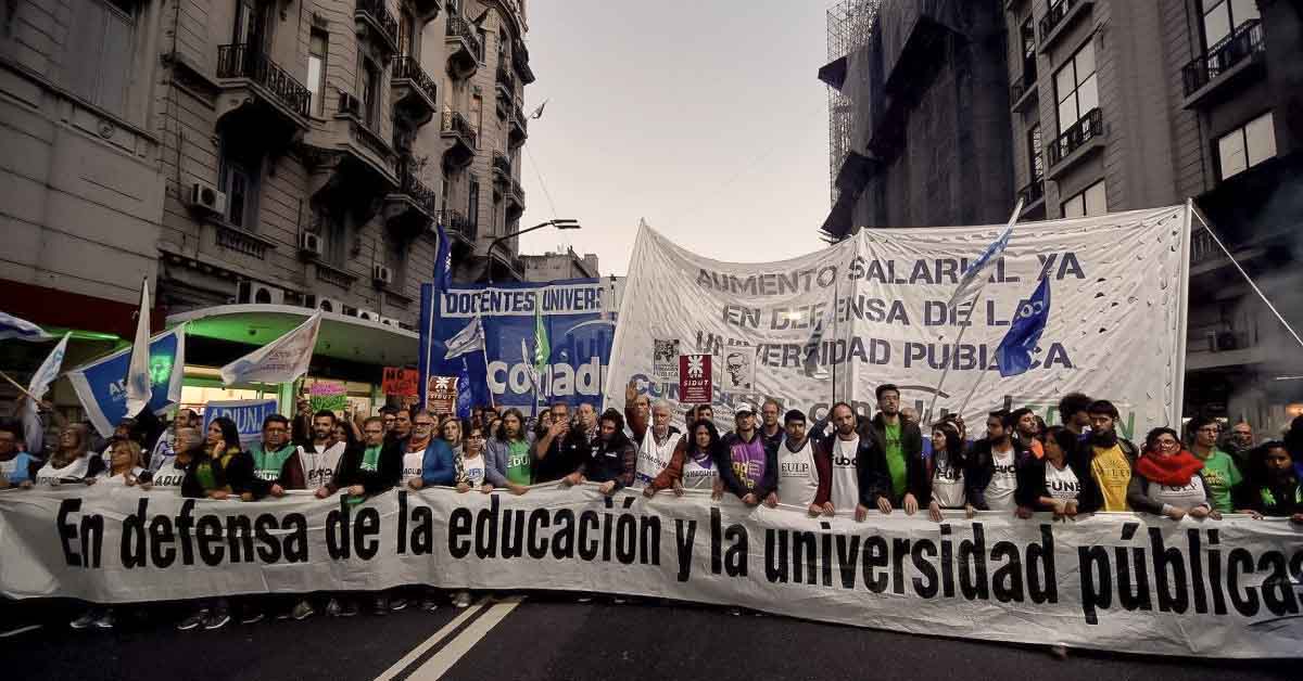 “¡Sin salarios dignos, no hay universidad pública!”: CONADU Histórica convoca a un paro de 48 horas 1 salarios