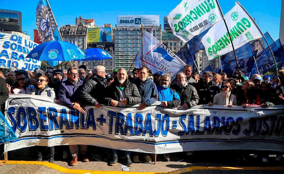 Los gremios en pie de lucha contra la motosierra de Milei 1 Gremio