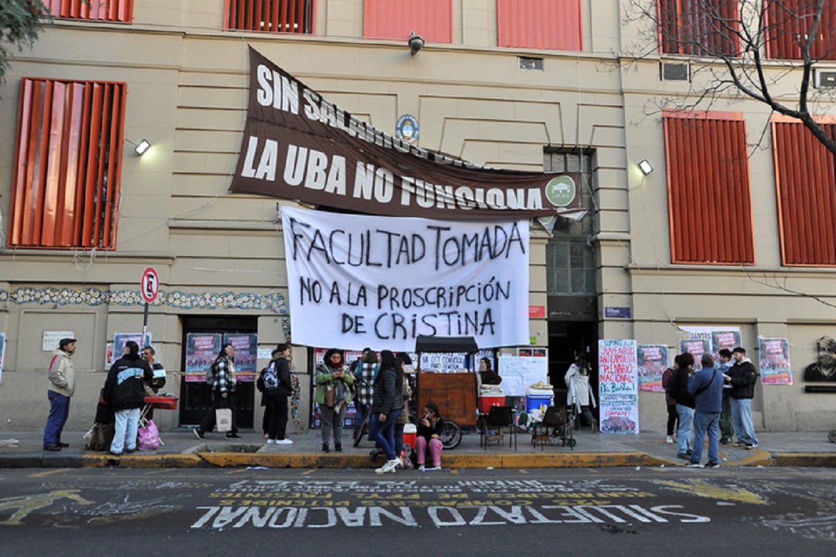 facultades y colegios tomados