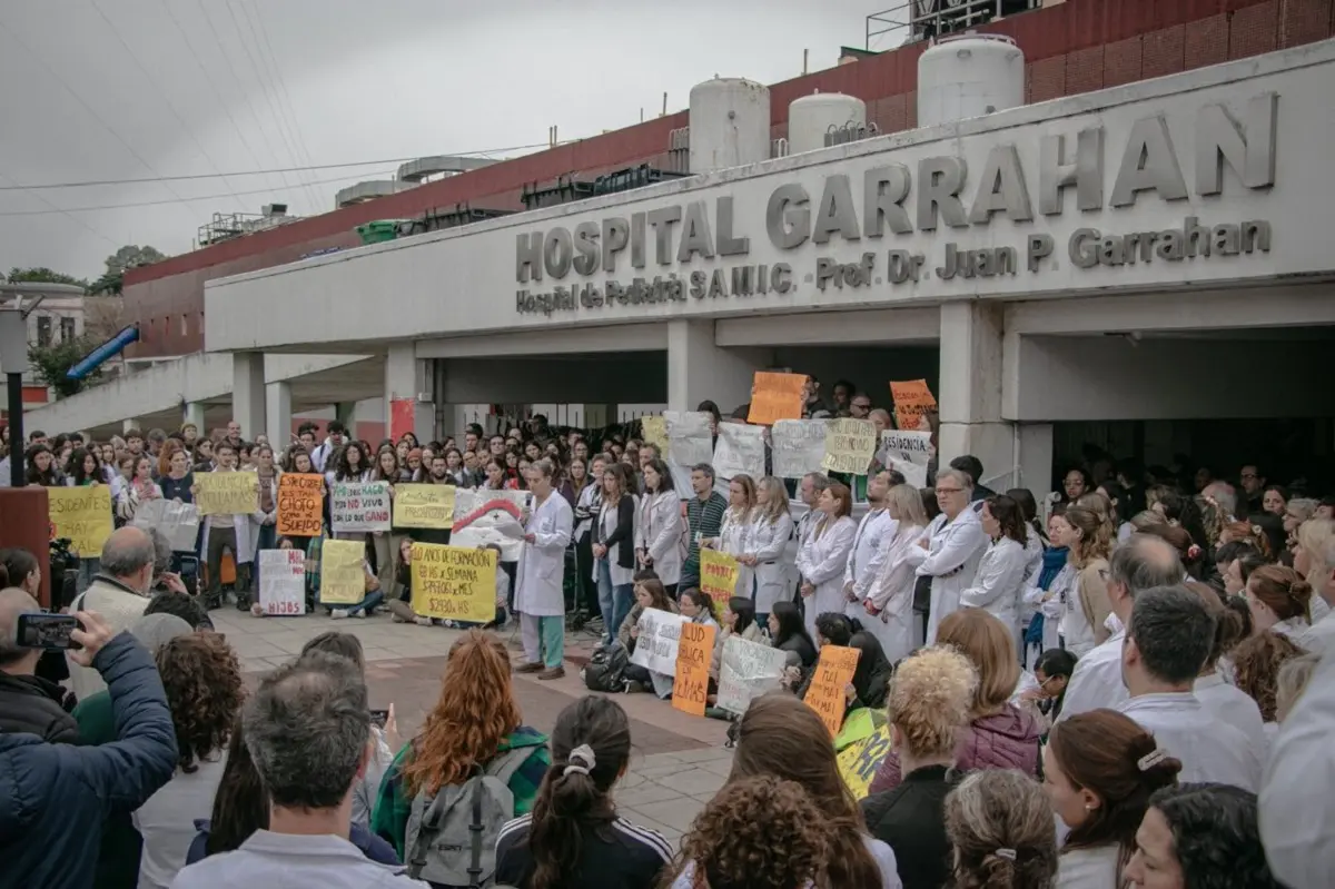 Imparable Reclamo: el Garrahan anuncio un paro de 24 horas 1 Garrahan