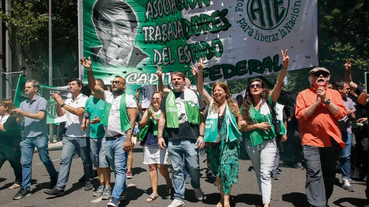ATE Capital logra que la Justicia exija explicaciones al Gobierno por la sanción irregular de la Ley Bases 1 ATE Capital