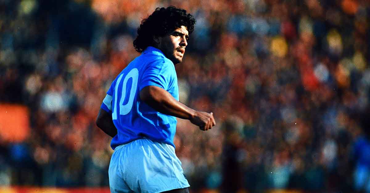 Maradona en el Napoli X Official SSC Napoli