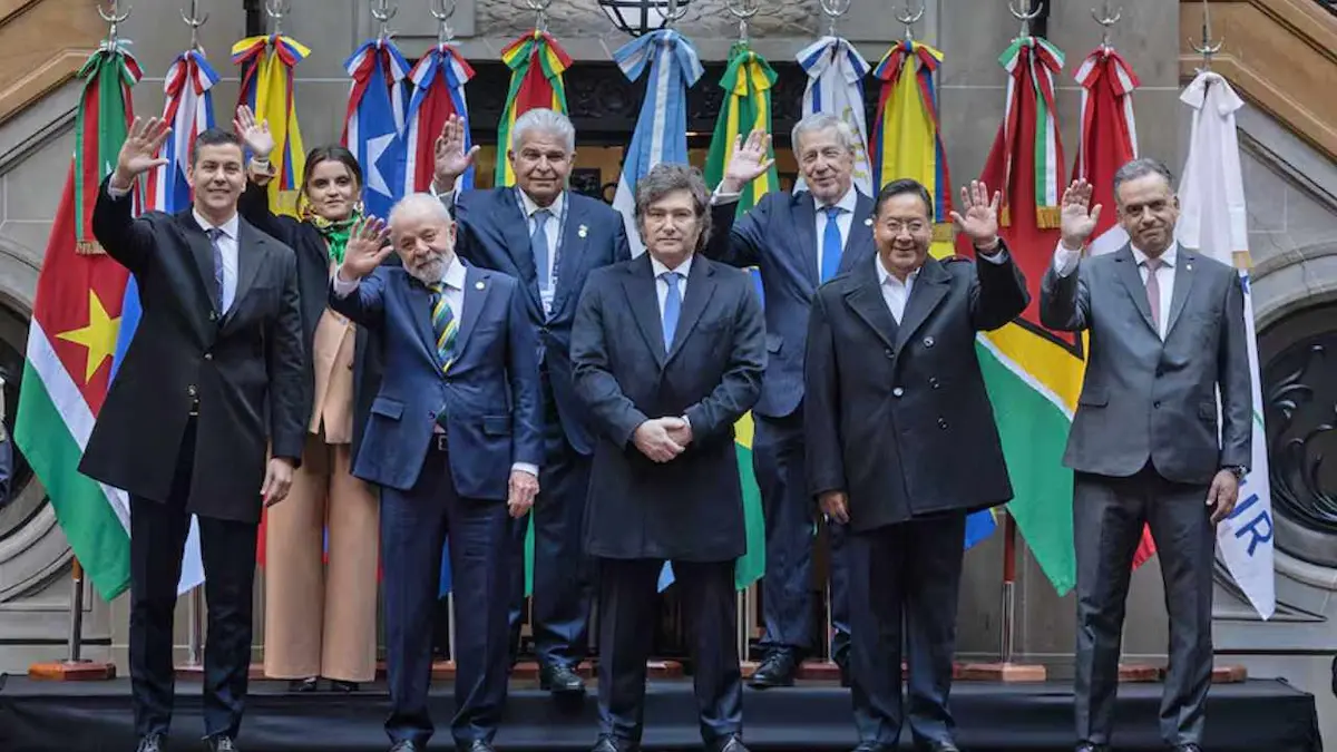 Javier Milei, a contramano de la integración regional 1 Milei Cumbre Mercosur