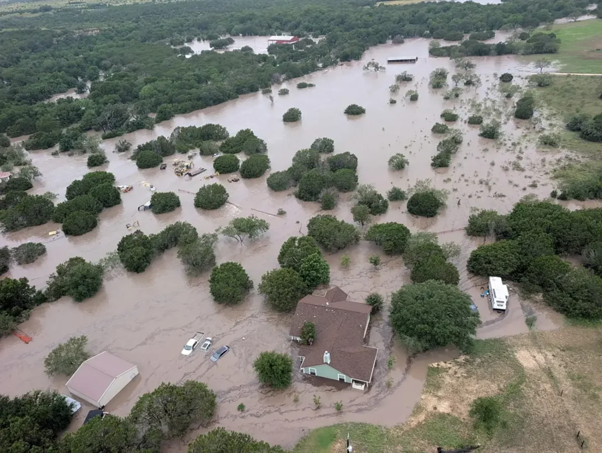 Redes sociales ponen vidas en riesgo durante crisis climáticas 1 Redes sociales