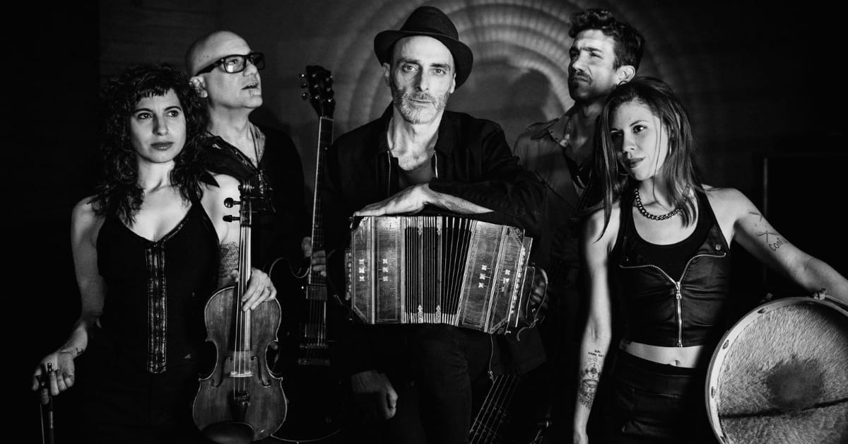 Del bandoneón al bombo legüero: La Maison Ferrés llega con su show en vivo 1 ferrés
