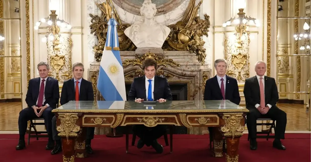 Milei se cierra en el círculo de la especulación financiera, entre la fragilidad económica y la disputa política 1 nota Javier Milei