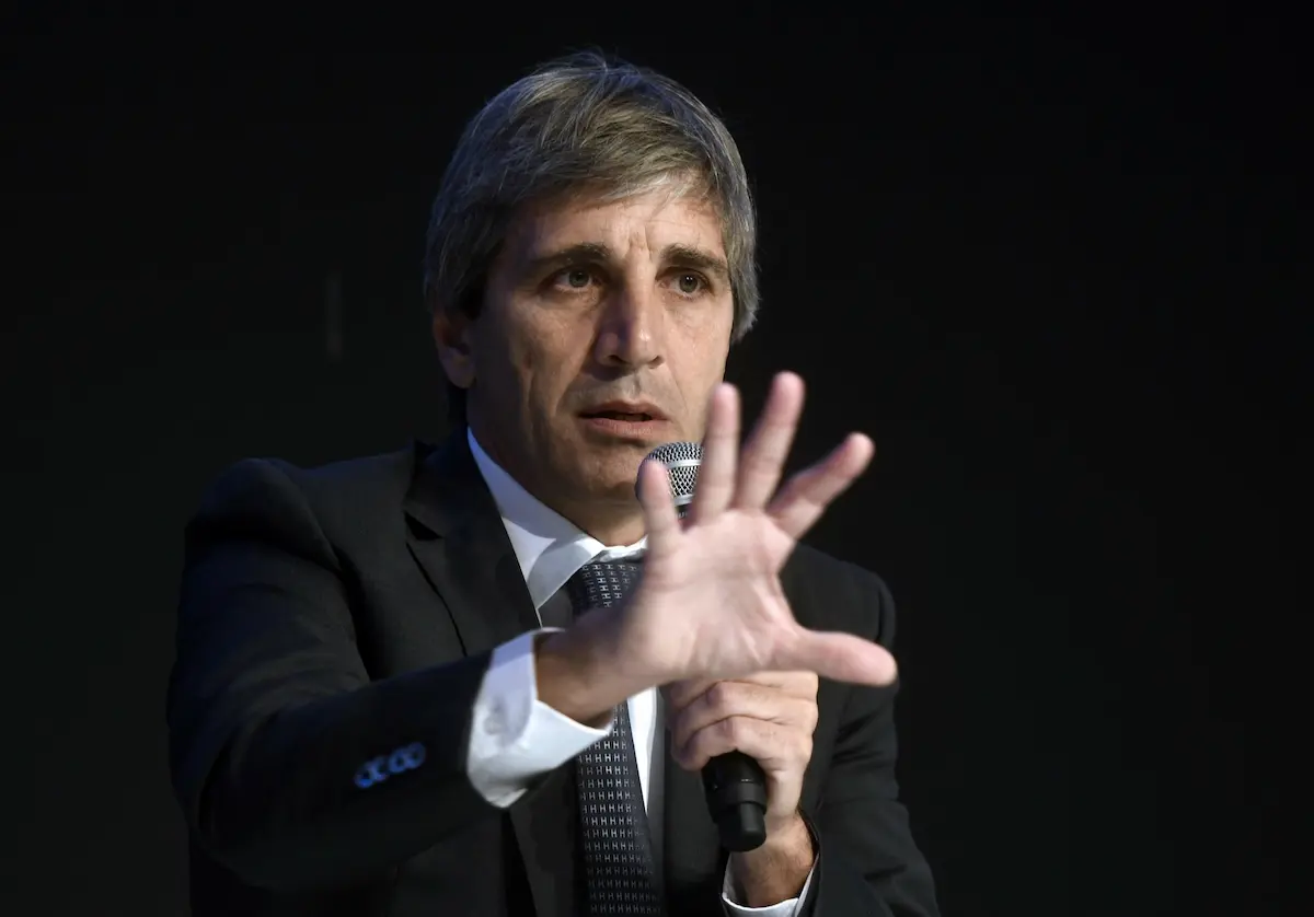 Profesionales del Garrahan denuncian que $40.000 millones destinados a salud fueron a la “timba” de Caputo 1 garrahan