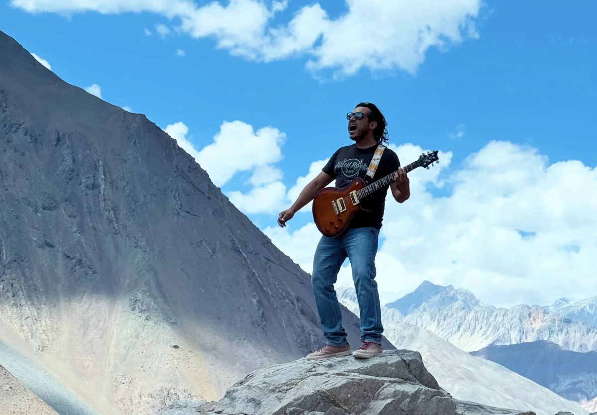 Alex Syderall desata el poder del riff como camino a la libertad 1 Alex Syderall 1