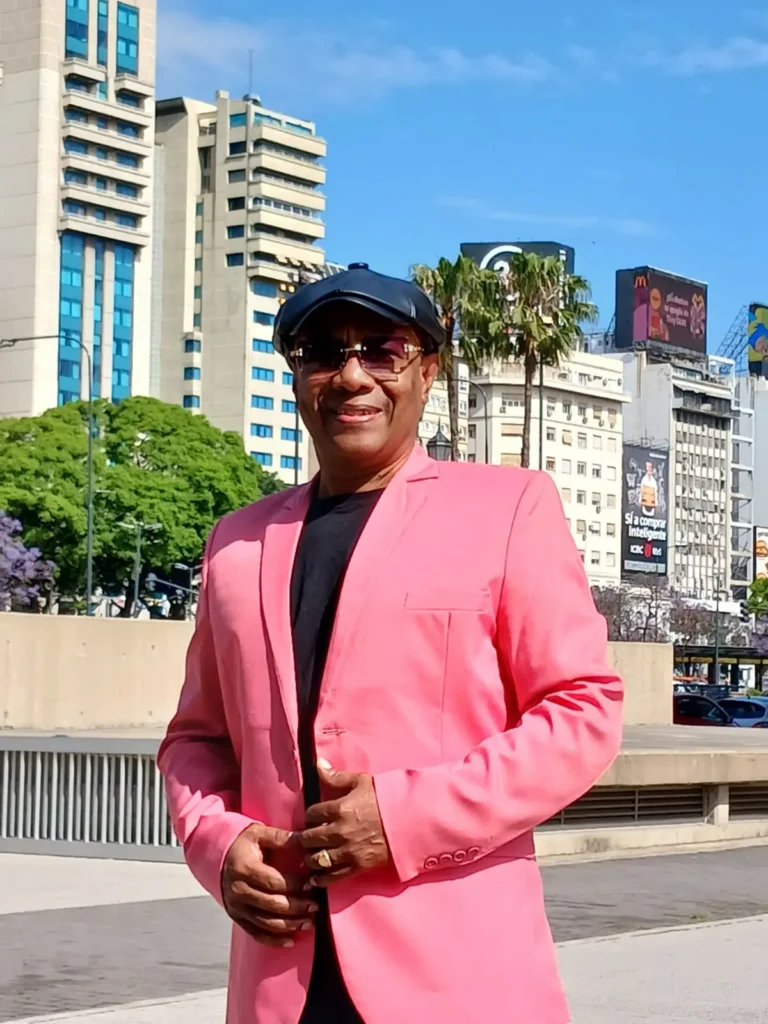 Ramón González Perlaza, el ecuatoriano que lleva su ritmo al Sur 3 IMG 20251106 WA0058