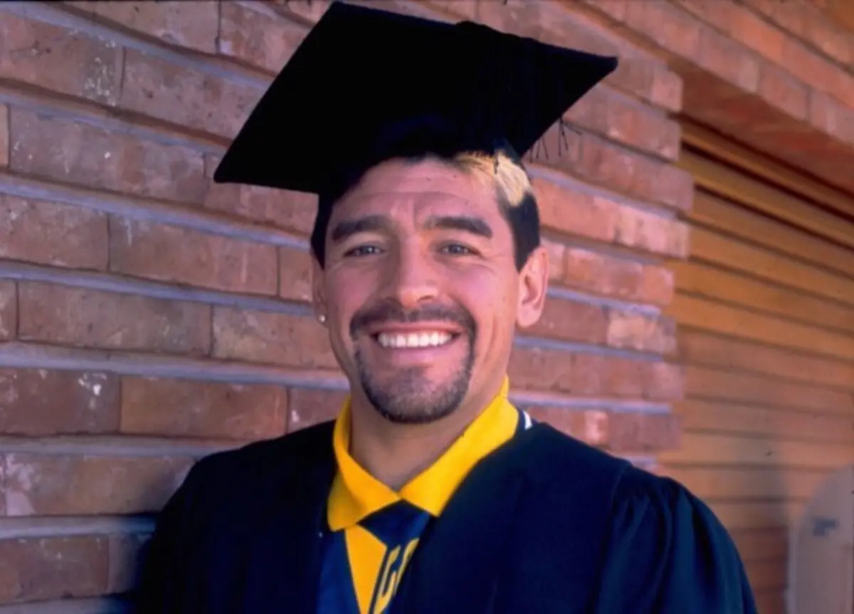 Congreso internacional aborda el mito de Maradona en la Facultad de Ciencias Sociales 1 Maradona