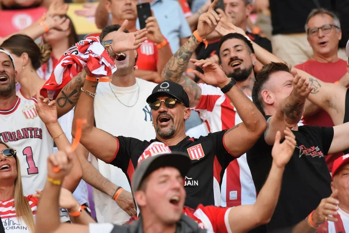 Estudiantes conquistó el fútbol argentino en pleno conflicto con la AFA 2 Creditos. 0221 1