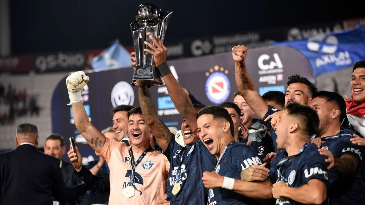 El fútbol argentino tendrá 8 títulos en juego durante el 2026 2 Creditos. ESPN 4