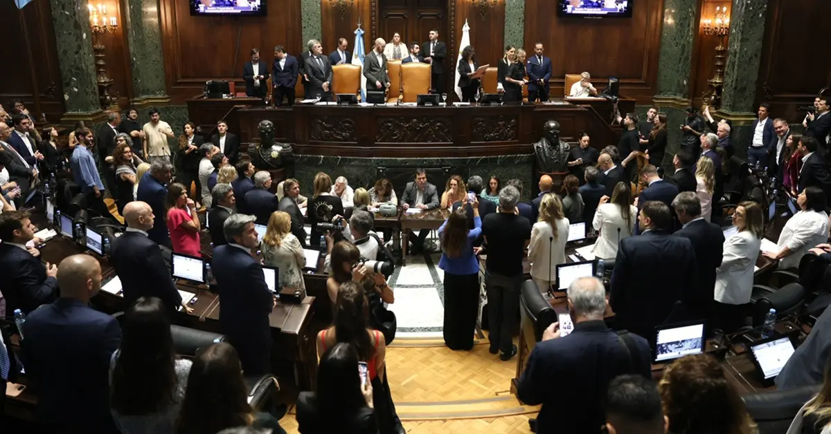 La Legislatura porteña renovó su composición con la jura de sus nuevos integrantes 1 Legislatura