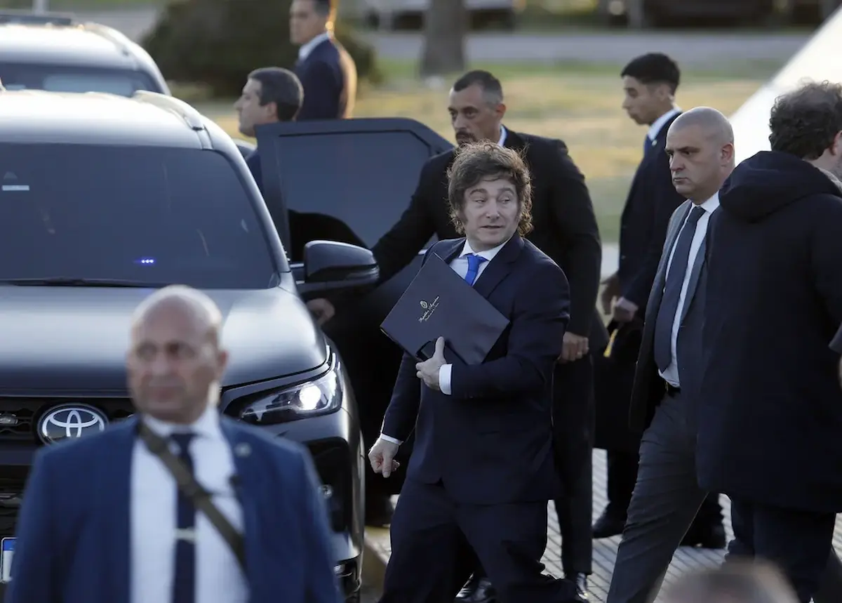 En medio de la agenda legislativa, Milei vuelve a salir del país para asistir a un evento internacional 1 milei