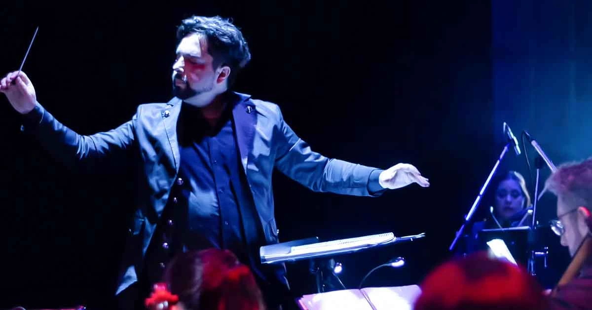 El Papa Francisco emerge a la tierra con un musical en el Teatro Picadero 3 Nicolas Crespo director de orquesta Credito Nicolas C. Crespo